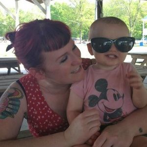 Meet your Posher, Carrie