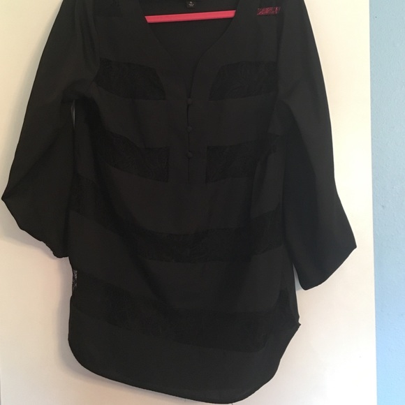 Black w/ lace blouse work top