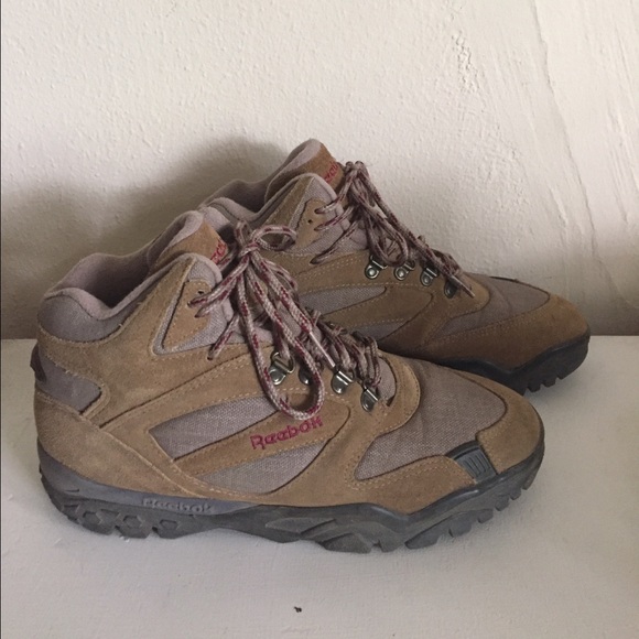 Reebok Hiking Boots women Sz 7.5 - 8.5