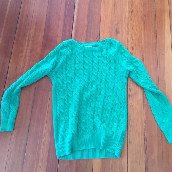 Old navy sweater