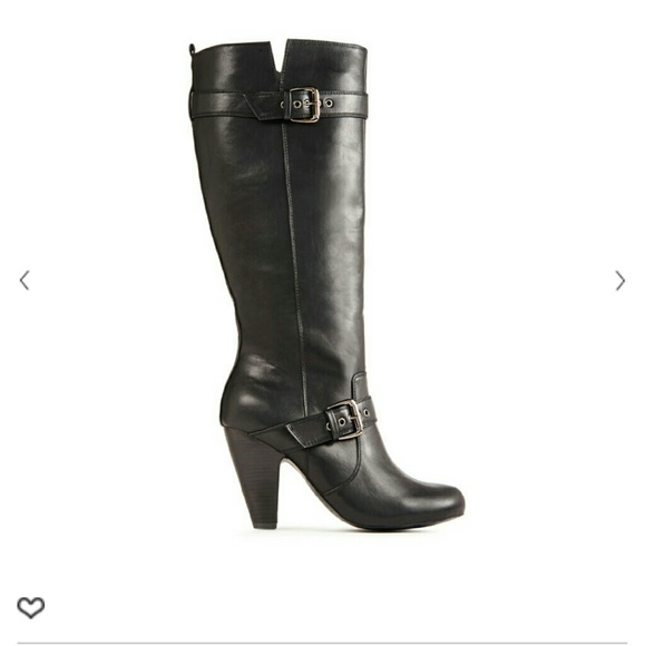 Heeled boots