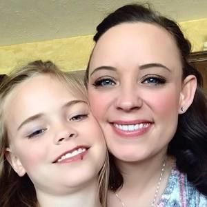 Meet your Posher, Shandra