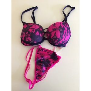 Matching bra and thong bundle