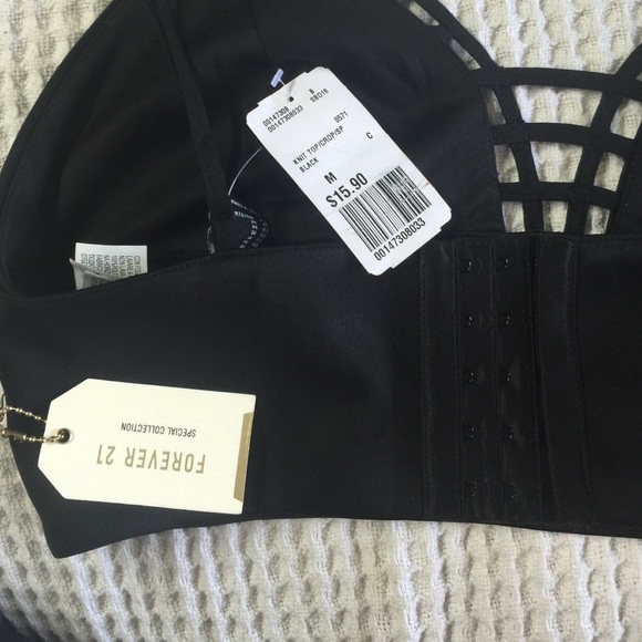 Cage crop top - Picture 3 of 4