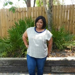 Meet your Posher, Crystal