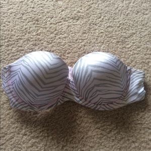 Strapless bra