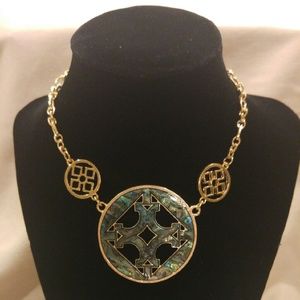 MOTHER OF PEARL MEDALLION NECKLACE