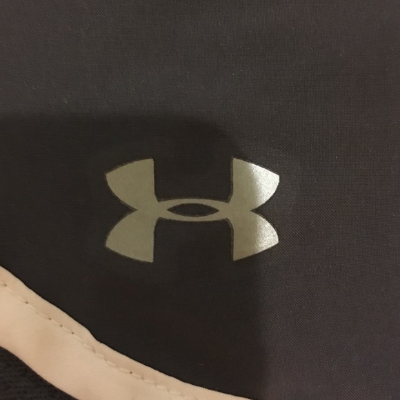 Under Armour Running Shorts - Picture 3 of 4