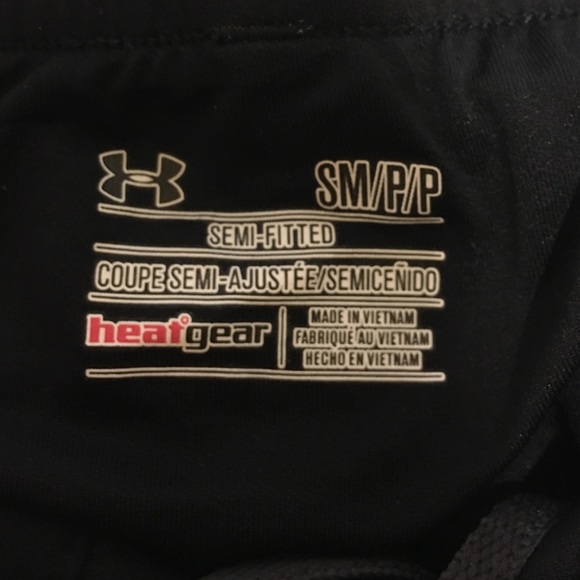 Under Armour Running Shorts - Picture 4 of 4