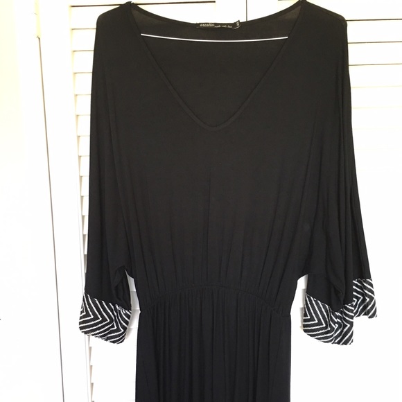 Dress black and white - size Large