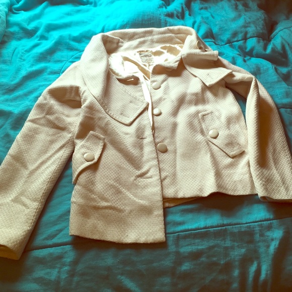 Cream coat great for spring and fall seasons!