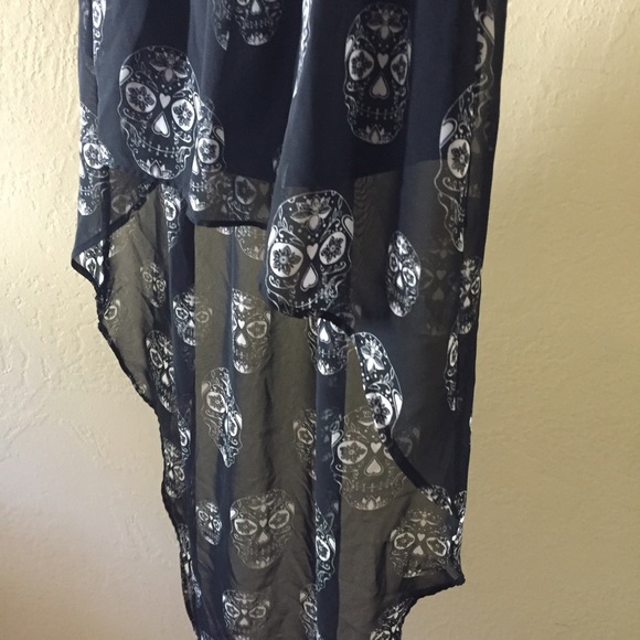 High-low skull skirt - Picture 3 of 4