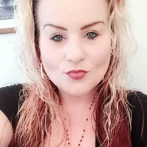 Meet your Posher, Celena