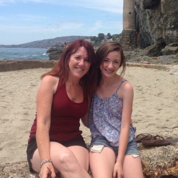 Meet your Posher, Stephanie - Picture 2 of 2