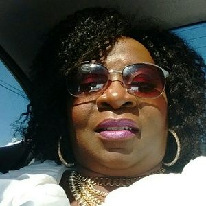 Meet your Posher, Alvina