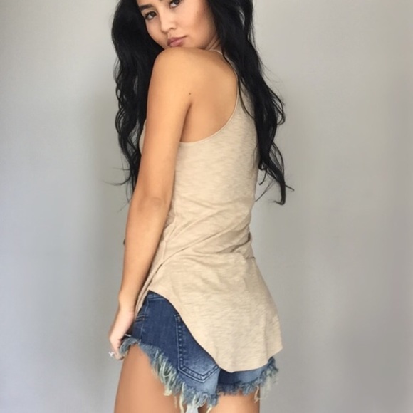 SOLD💕NWOT Tan Latte High Scoop Tank Top - Picture 2 of 3