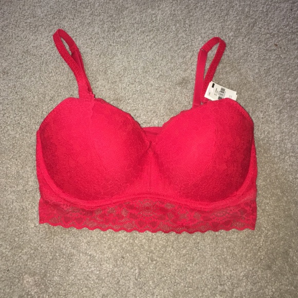 NWT VS PINK LACE BRALETTE