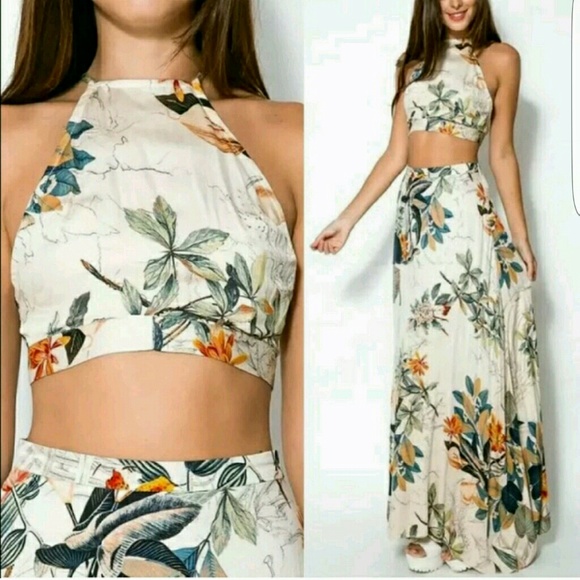 🌺🌻🌺⚘BEAUTIFUL CREAM BOTANIC