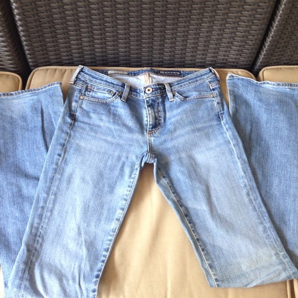 AG "the Colette" jeans sz 27R lite wash EUC