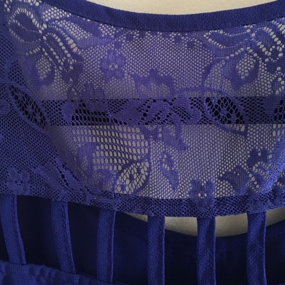 Blue dressy tank - Picture 4 of 4