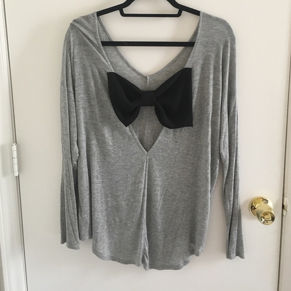 Very lightweight bow-back long sleeve grey top - Picture 1 of 3