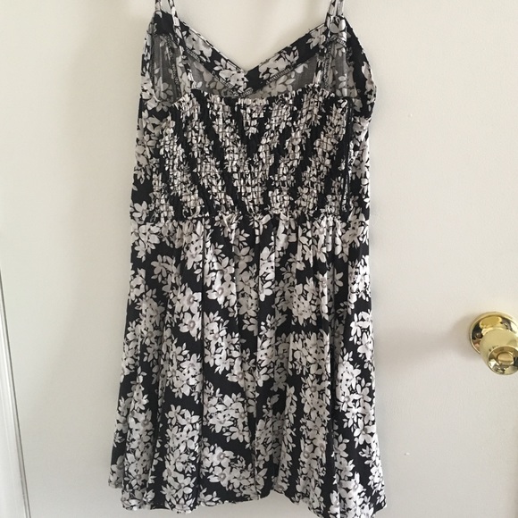 Aeropostale floral summer swing dress - Picture 3 of 3