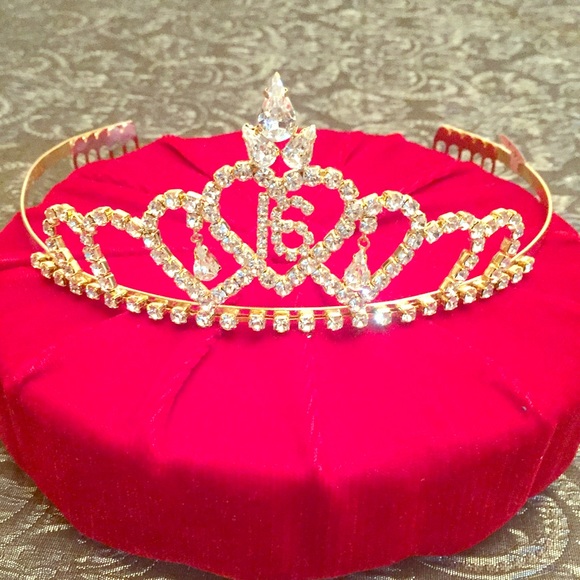 Gold Queen of Hearts Sweet 16 Tiara