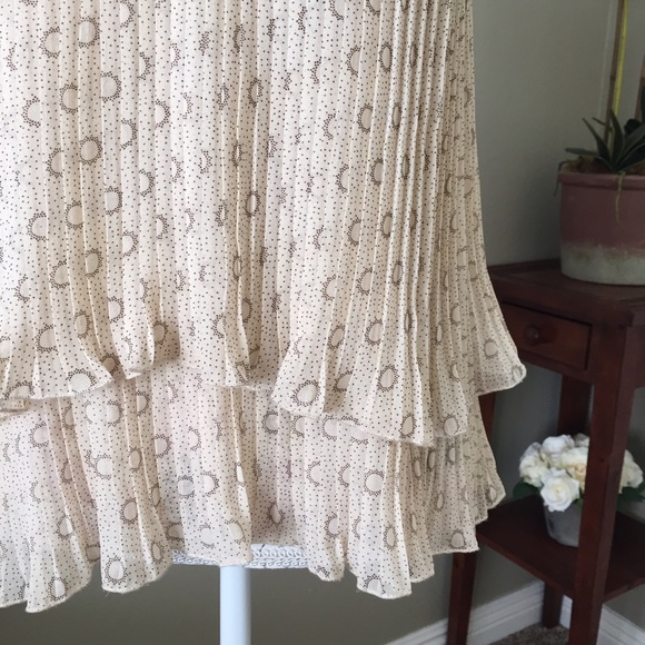 ❌SOLD❌ Tank Top Blouse - Picture 4 of 4