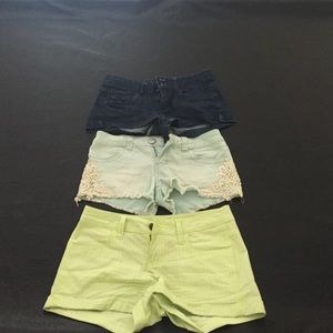 3 PAIRS OF SHORTS