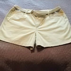 Size 16P Beige Shorts