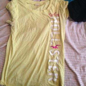 Yellow Hollister tee