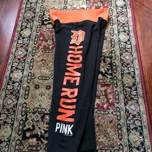 Detroit tiger cropped yoga pants