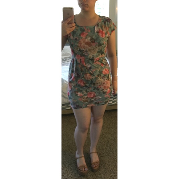 Floral Butterfly Dress - Picture 4 of 4