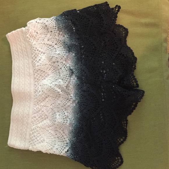 super cute black and white ombré lace shorts