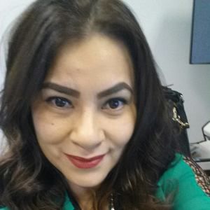 Meet your Posher, Yolanda