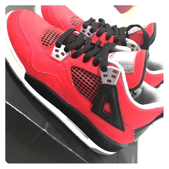 Jordan Toro Bravo 4s