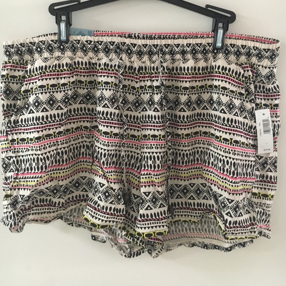Old Navy Tribal Shorts with pockets