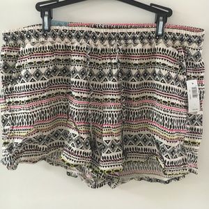 Old Navy Tribal Shorts with pockets