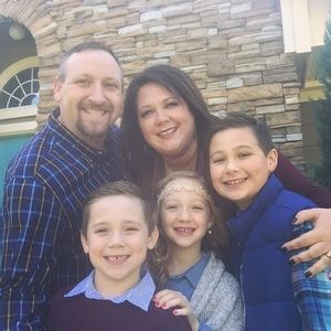 Meet your Posher, Lyndi