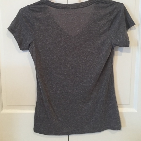 Graphic t-shirt in perfect condition. - Picture 2 of 3