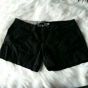 Volcom shorts size 3