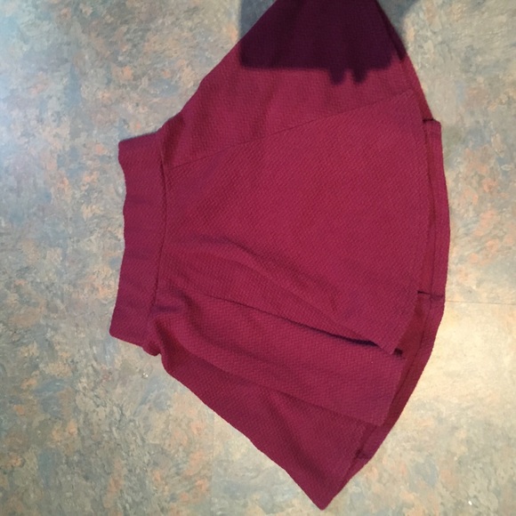 H&M burgundy textured skater skirt