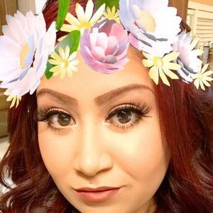 Meet your Posher, Flory