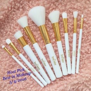 🌷 Terre Mere 8 Piece Cosmetic Vegan Brushes