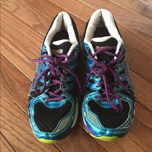 Size 8 1/2 Asics cross training shoes