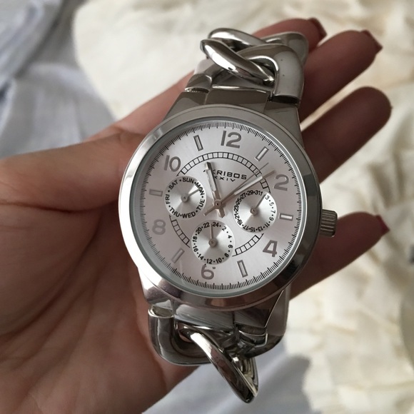 Worn once and in perfect condition - Picture 3 of 4