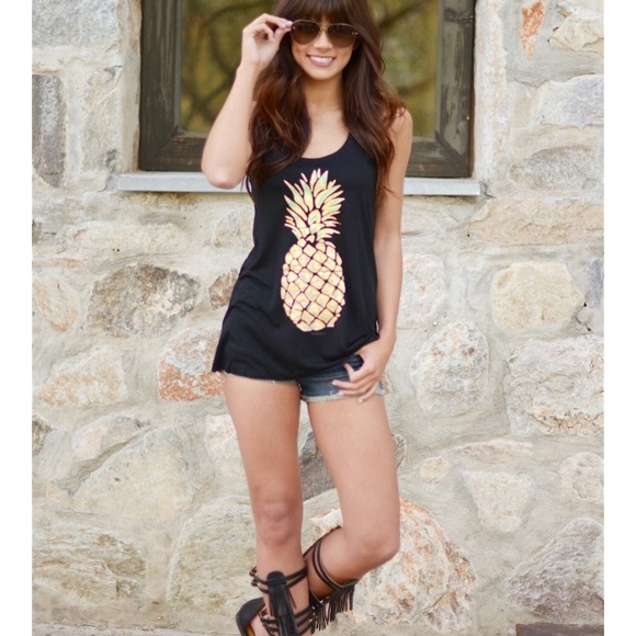 ๐SALE!๐ SMALL Pineapple Racerback Long Tank Top - Picture 2 of 4