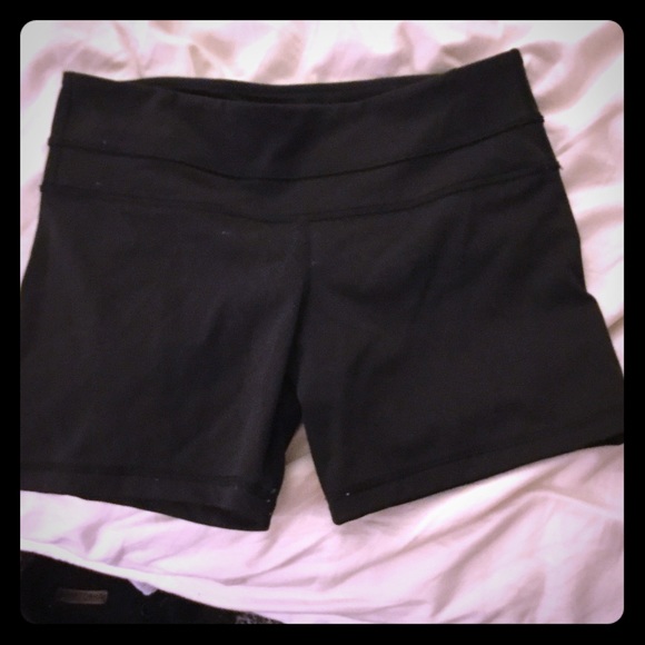 Lululemon spandex shorts