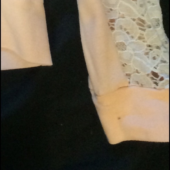 Orange lace sweater - Picture 3 of 3