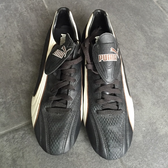 Men's Puma soccer cleats